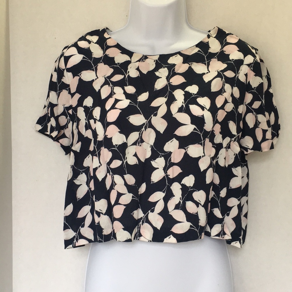 Forever 21 floral crop top size L